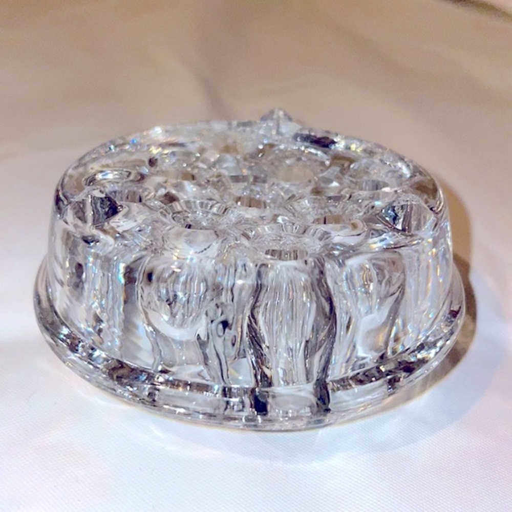 Antique Cambridge Glass Company Crystal Flower Frog 9 Holes Circa 1916 3” Wide - Picture 3 of 5